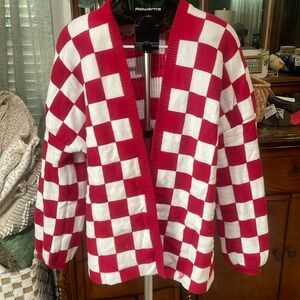 Red/white checked sweater